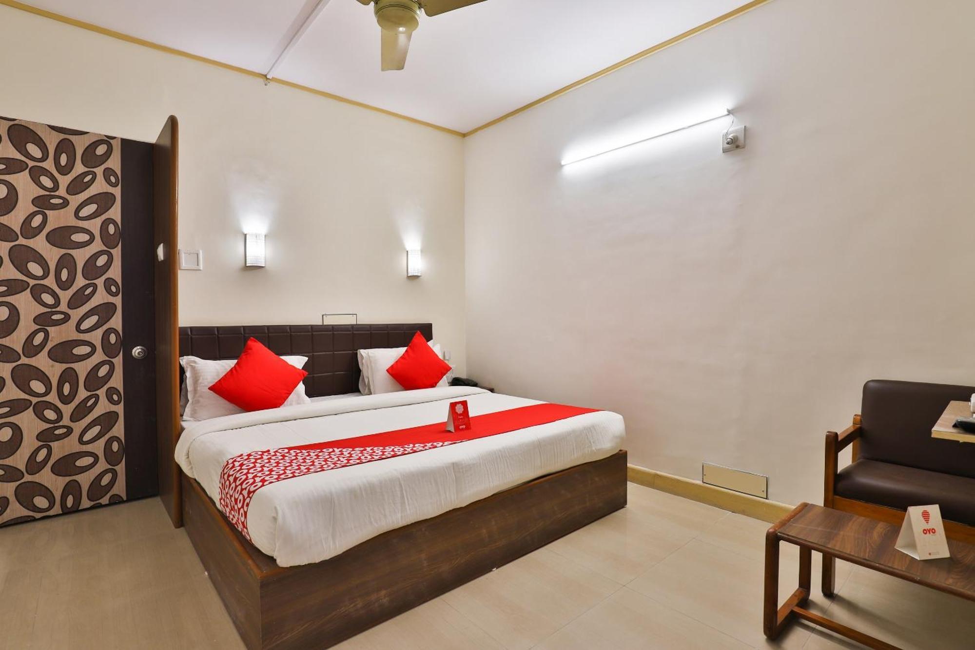 Hotel O Utsav Vadódara Exteriér fotografie